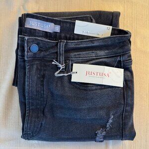Just USA - Shayla Scissor Cut Hem Straight Leg Jean